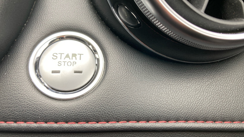 MG Hs 1.5 T-GDI Exclusive 5dr DCT Petrol Hatchback